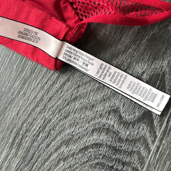Sz36C Victoria’s Secret Vibrant Red Bra with Mesh Detail - Picture 4 of 6
